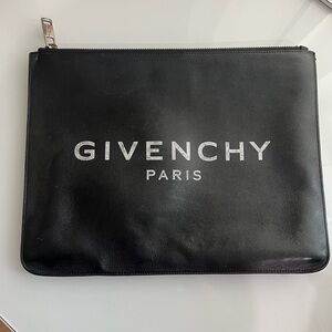 GIVENCHY BLACK LEATHER POUCH